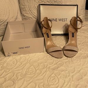 Nine West size 9.5